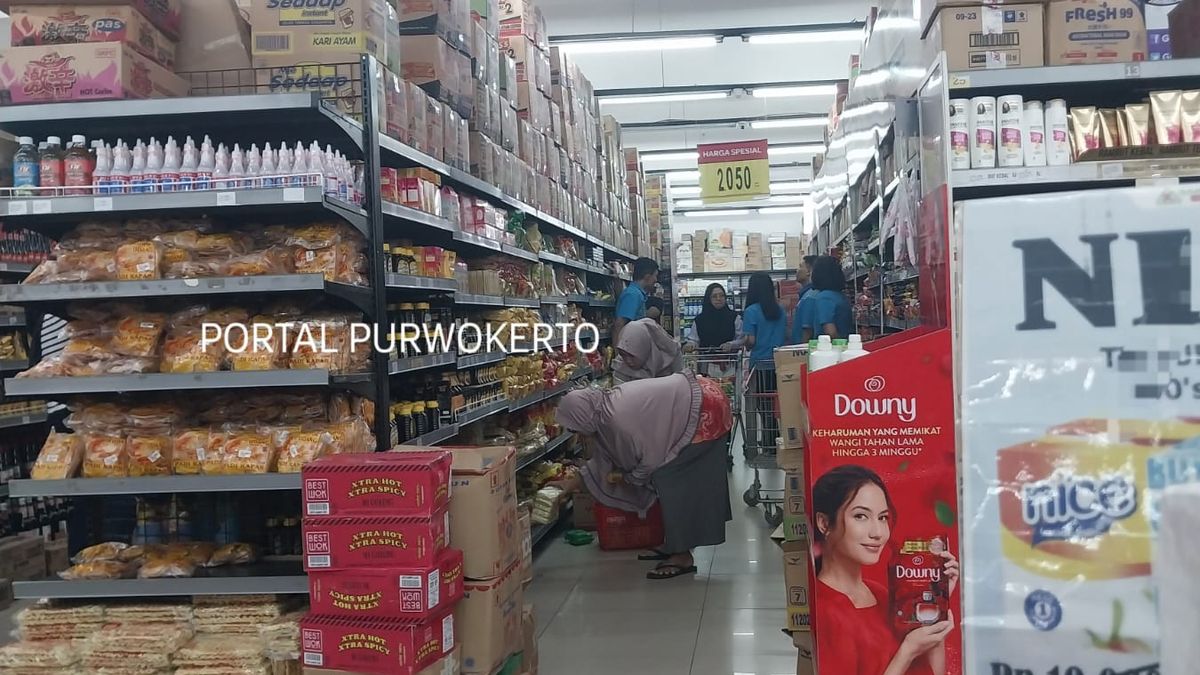 Toko Biru: Rokok Grosir Terpercaya di Jantung Cilacap